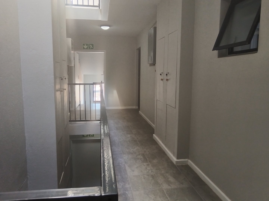 2 Bedroom Property for Sale in Table View Western Cape